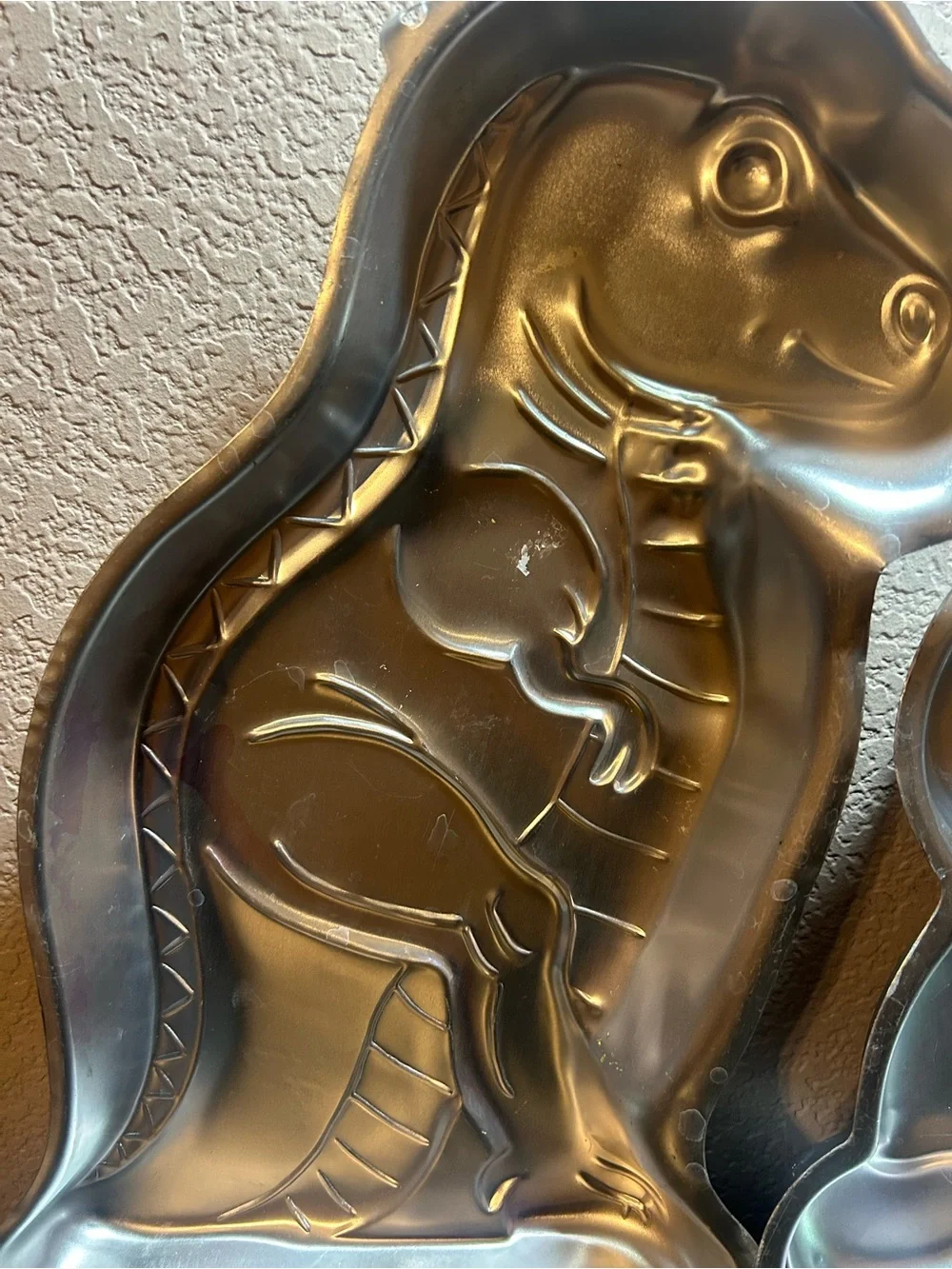 Vintage Cake Pans 1987 WILTON DINOSAUR  Partysaurus T-Rex & Garfield 1981 Baking